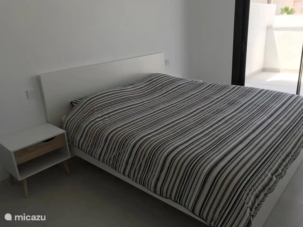 chambre 3 au 1er étage avec dressing