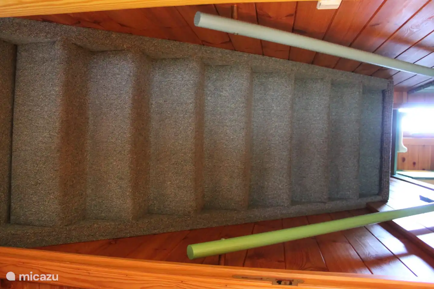 Treppe nach Schlafzimmer 2