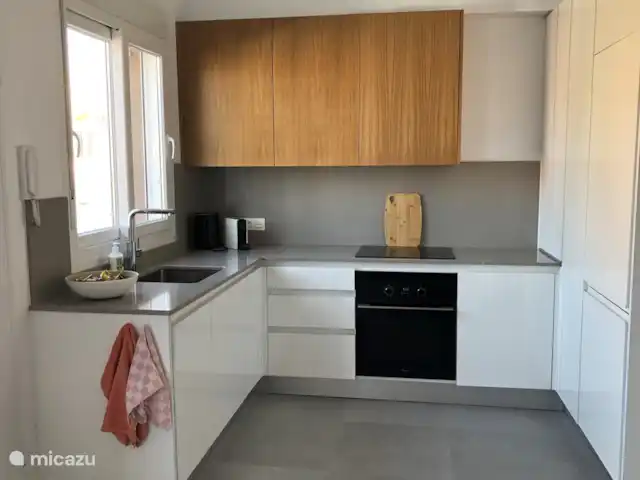 appartement huren in Spanje, Costa Blanca, Orihuela Costa – N.3 Nette keuken, alle gemakken aanwezig