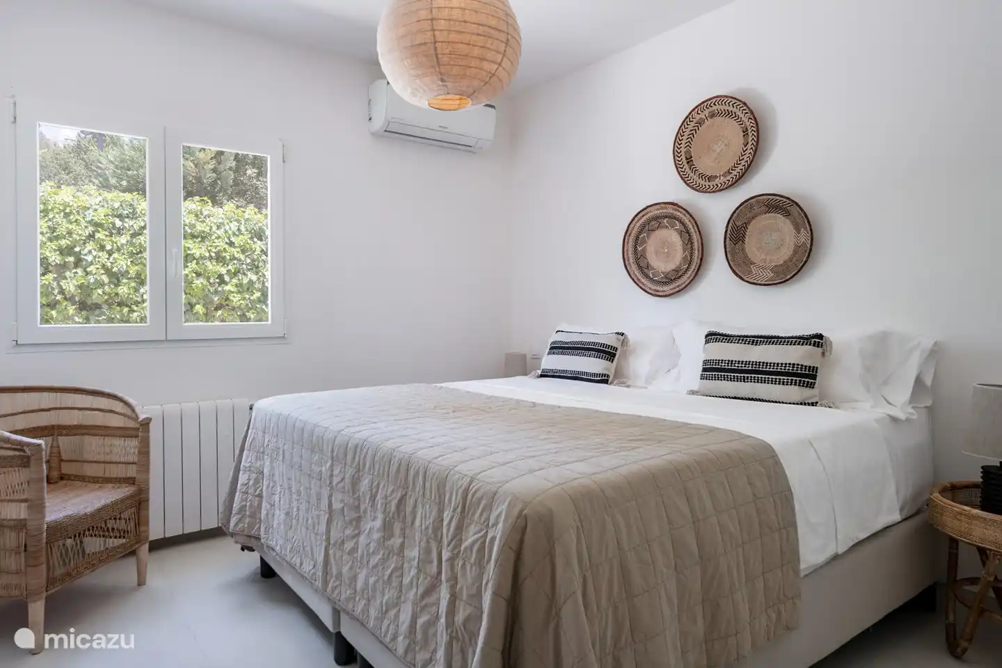 Chambre 2 : 1 lit double