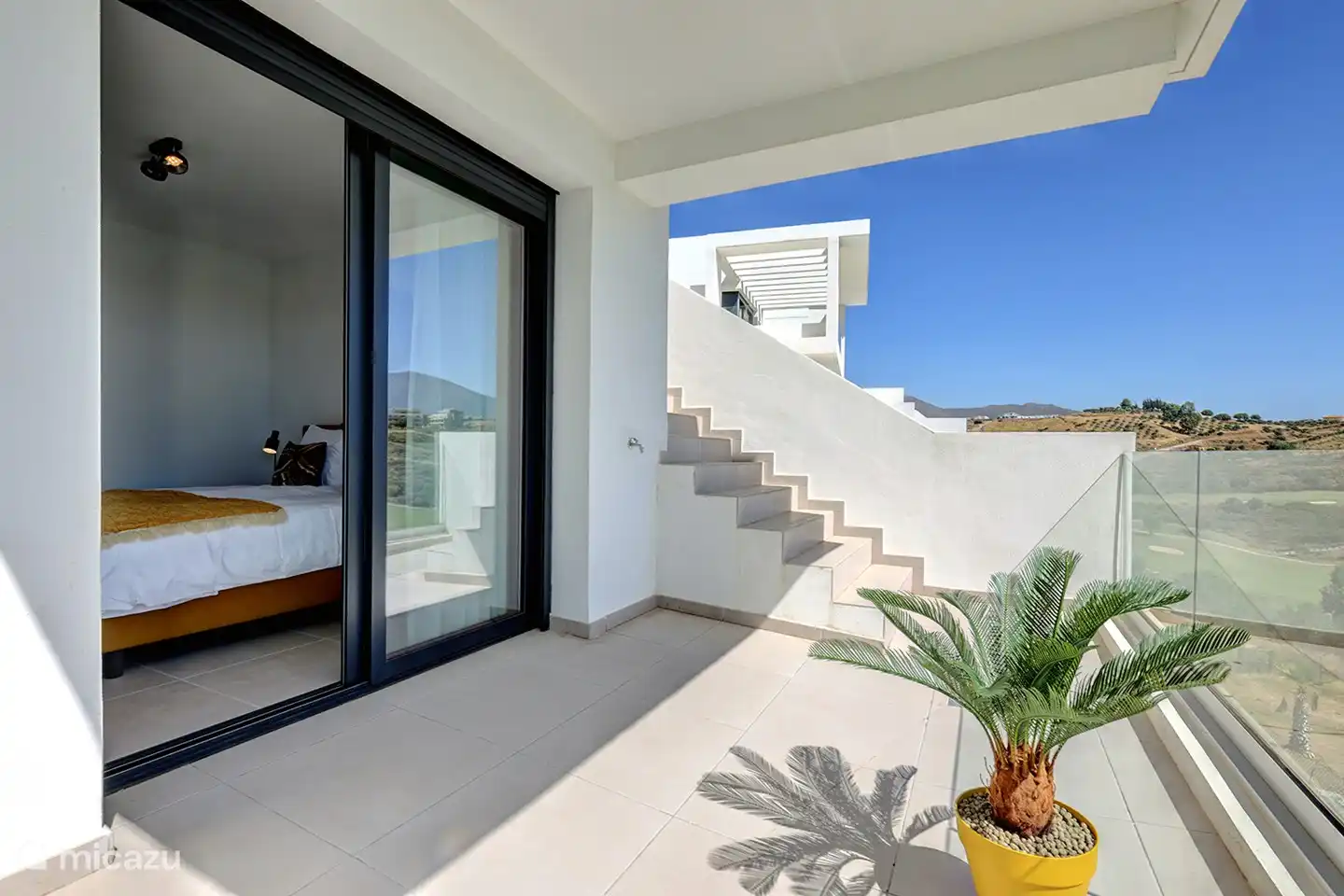 slaapkamer gelegen aan het terras