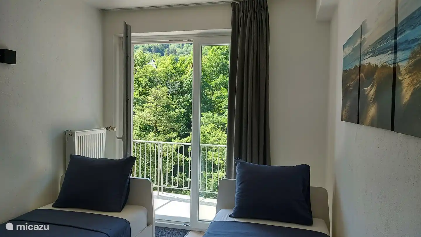 dormitorio 3 con balcón