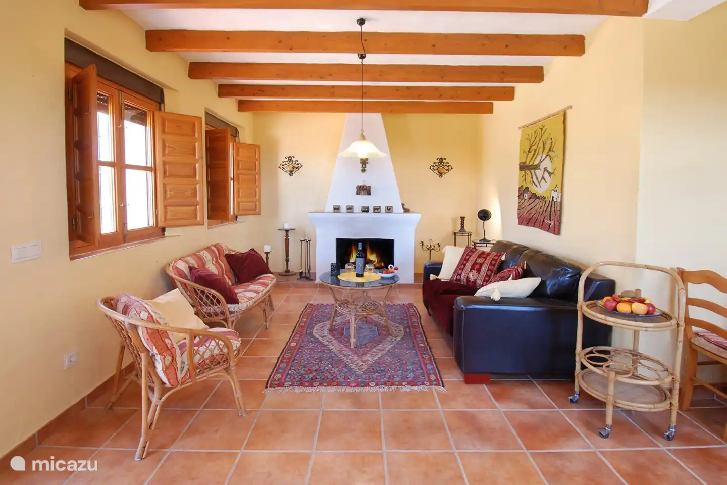 Für kühlere Abende Geselligkeit in unserem Salon.