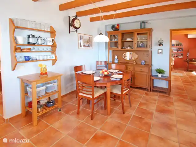 Villa Los Cuatro Vientos huren in Spanje, Costa del Sol, Comares - villa Via de keuken ga je naar de slaapkamers, bureelhoek, tweede badkamer en washok. Dit kan ook via de patio.