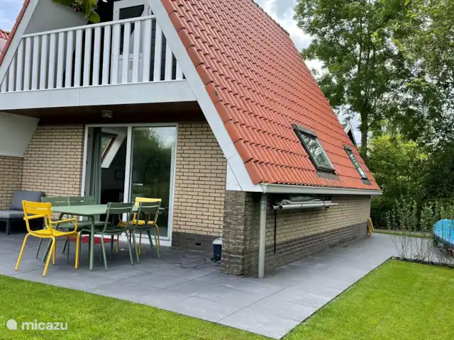 Maison de plain-pied 7-45 | Pays-Bas, Frise, Goingarijp - maison de vacances Jardin avec terrasse et table à manger