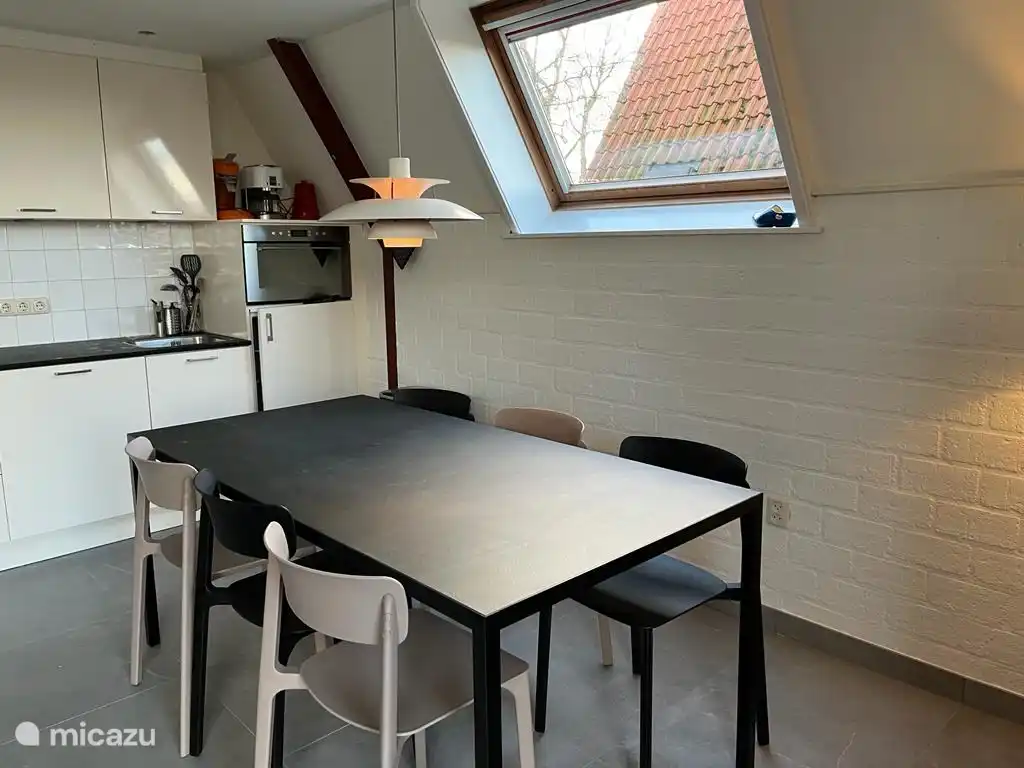 Séjour avec cuisine ouverte