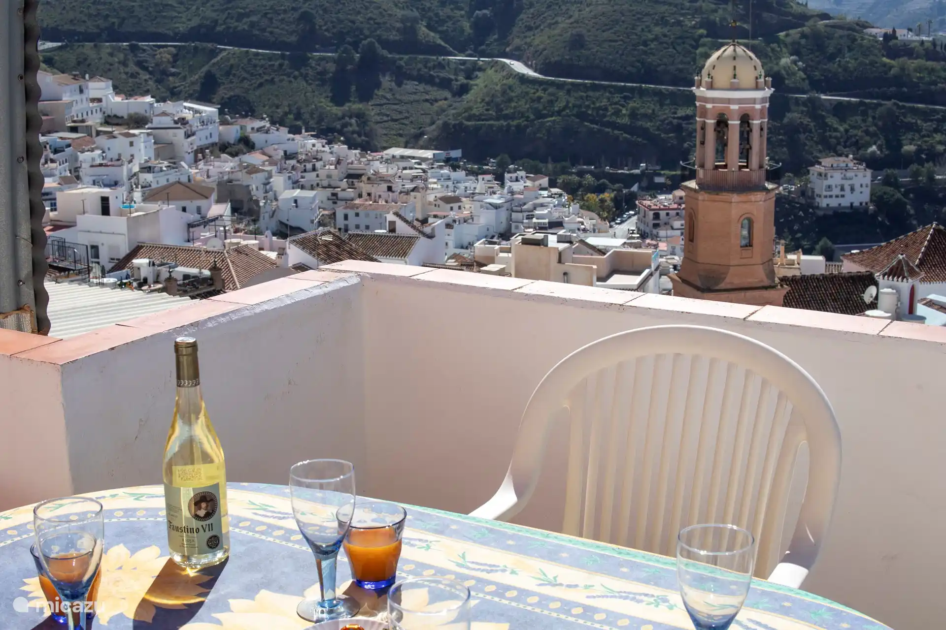 View of the town from both terraces