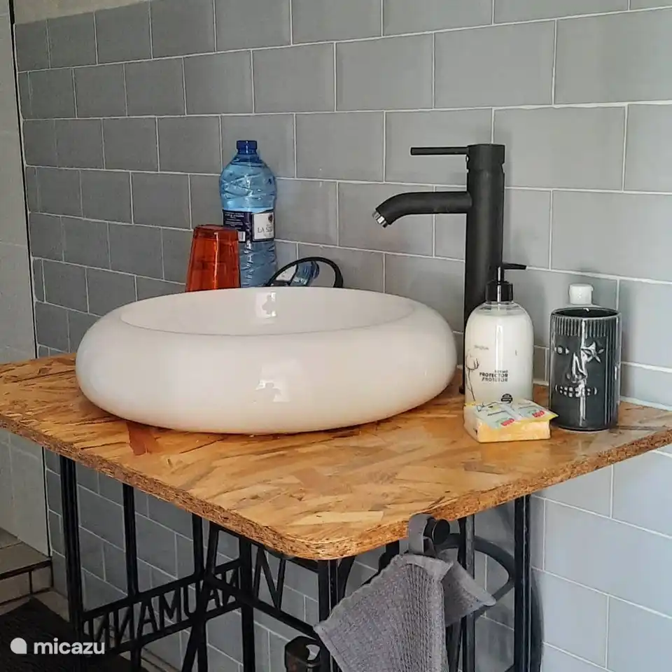 Waschtischgarnitur Gris