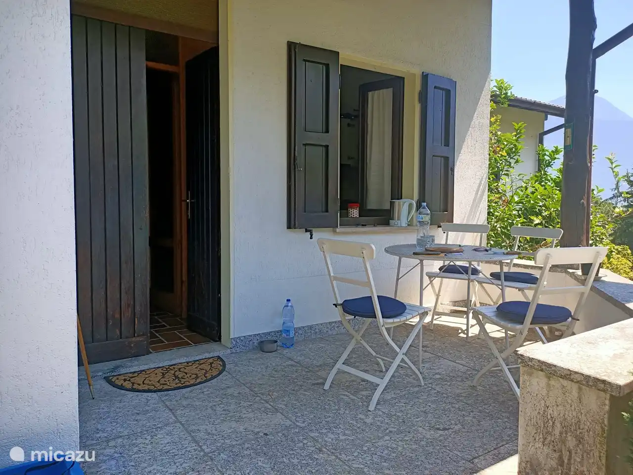 Terraza en la ventana de la cocina