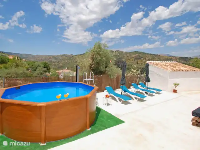 Casa Maria huren in Spanje, Costa del Sol, Comares - vakantiehuis Aan de rechterzijde is een pizza-, broodoven.