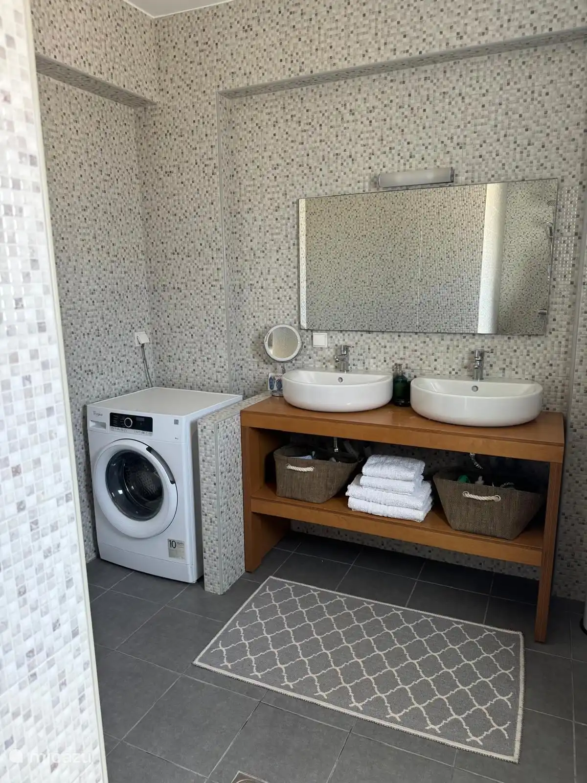 Wasmachine is aanwezig.