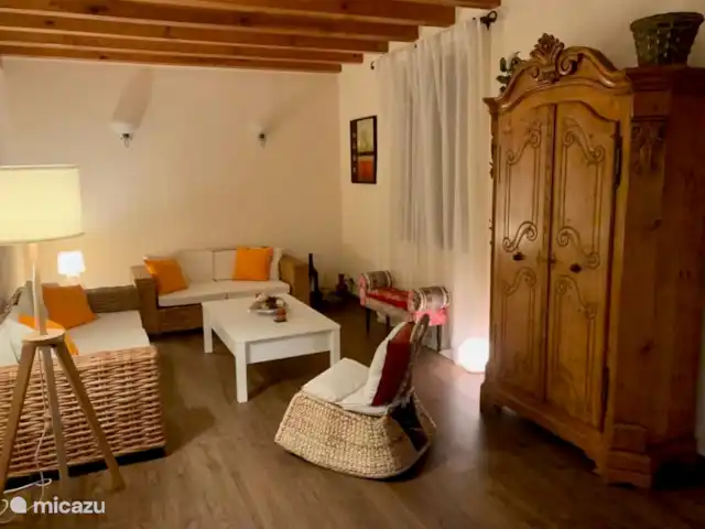 Maison d'amis | France, Gers, Larée - maison de vacances Un salon cosy