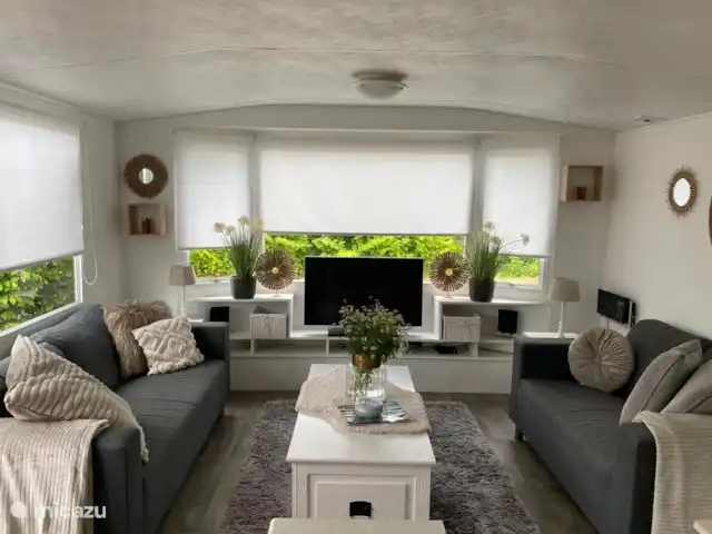 Rondeweibos en Países Bajos, Holanda Meridional, Rockanje - mobil home / caravana Salón