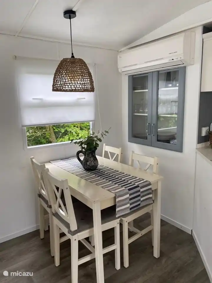 schönes gemütliches Abendessen