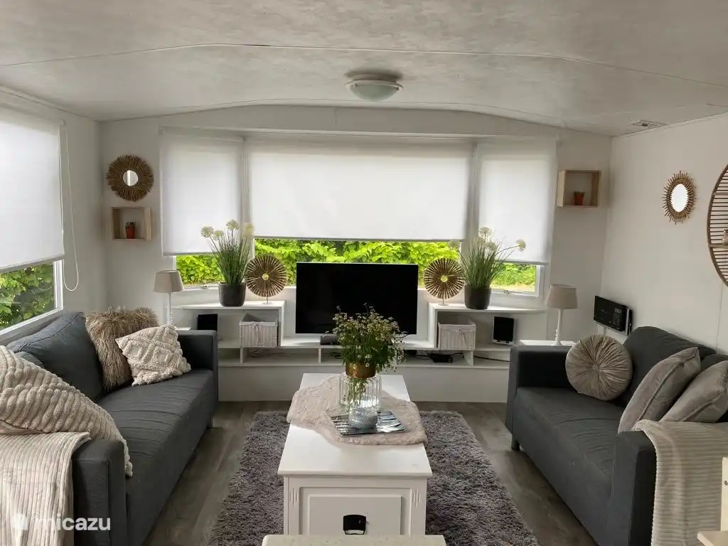 schönes gemütliches Wohnzimmer