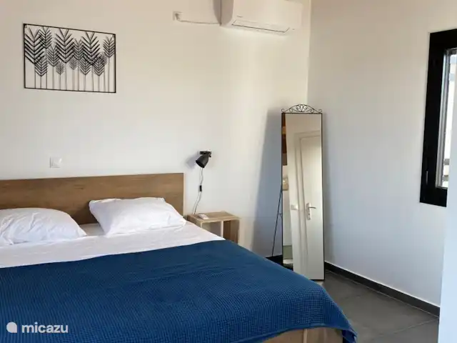 villa elias en Grecia, Peloponeso, Koroni - villa Dormitorio con baño en el 1er piso