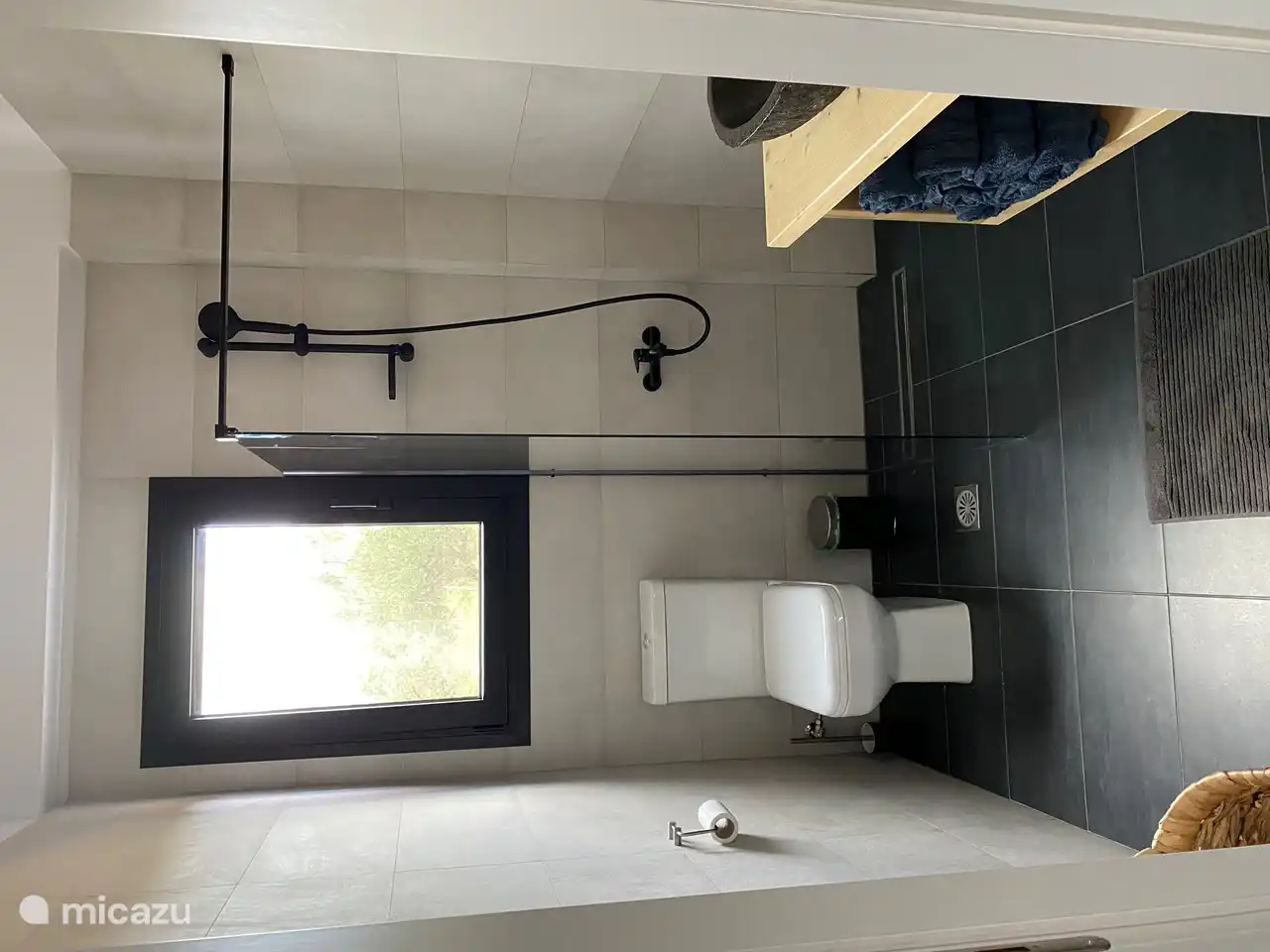 Bathroom ground floor