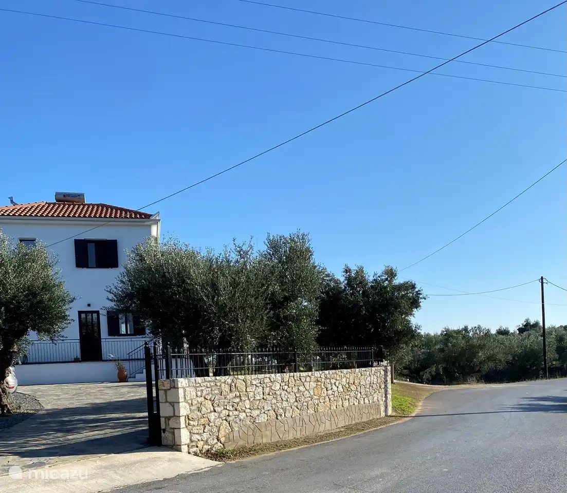 Villa Elia seen from the road