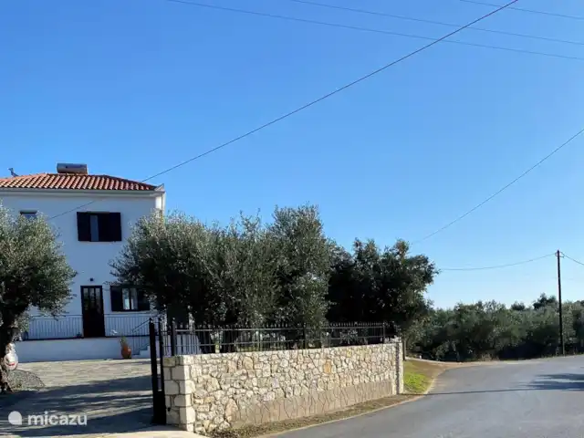 villa elias en Grecia, Peloponeso, Koroni - villa Villa Elia vista desde la carretera