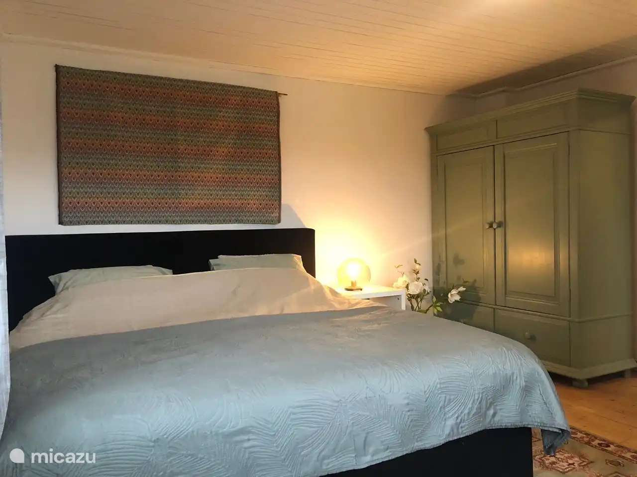 Hauptschlafzimmer im Erdgeschoss.