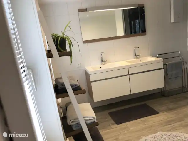 Haus am Berg huren in Duitsland, Sauerland, Diemelsee - vakantiehuis