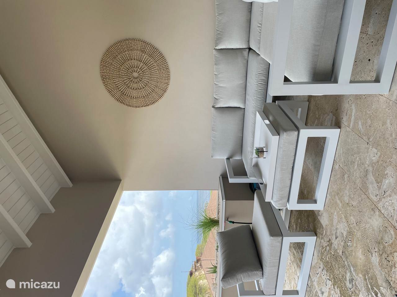 Rent Blue Bay Beach Villa 14 In Blue Bay, Curacao-Middle. | Micazu