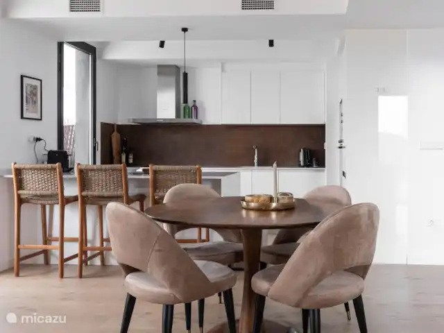 appartement huren in Spanje, Costa Blanca, Villajoyosa – Penthouse Atico Bay eettafel