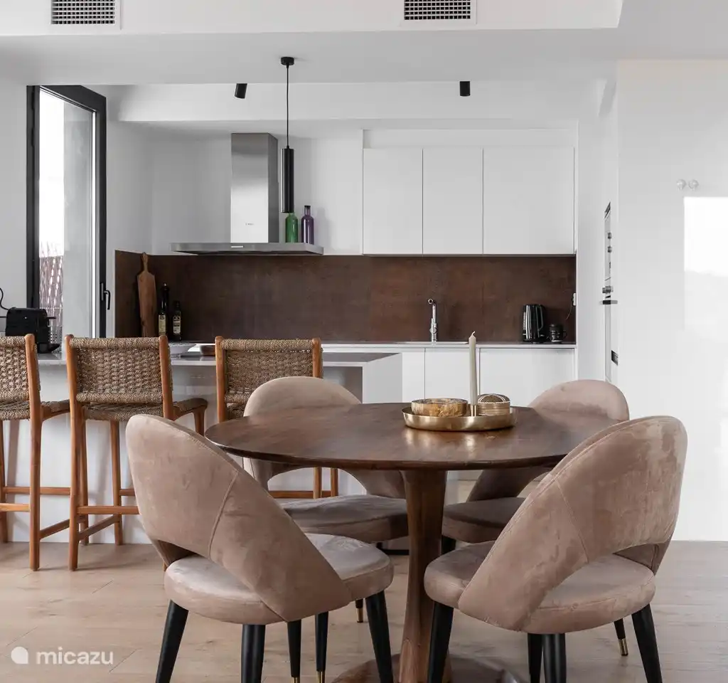 Allonbay Oceanview Penthouse