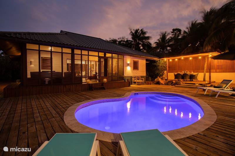 Vacation rental Curaçao, Banda Ariba (East), Jan Thiel Villa Tropical Villa Soro
