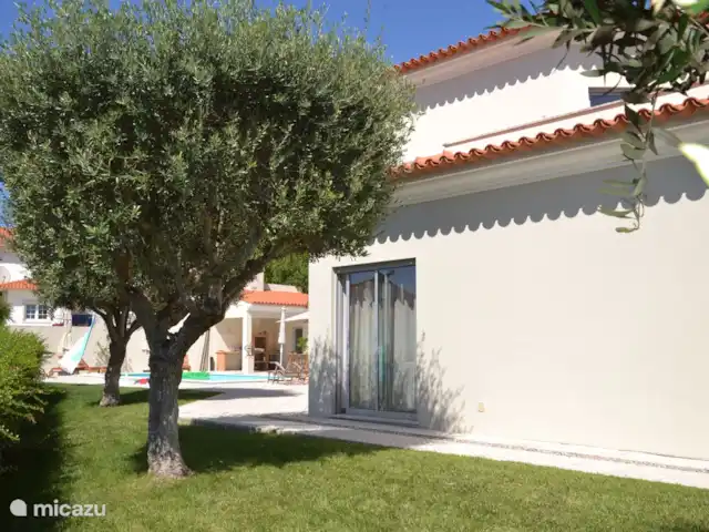 Casa Cerejas | Portugal, Costa de Prata, São Martinho do Porto - villa cour latérale