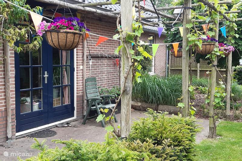 Vakantiehuis Nederland, Gelderland, Oosterwolde (Gld) Vakantiehuis Vrijstaand huis met grote tuin