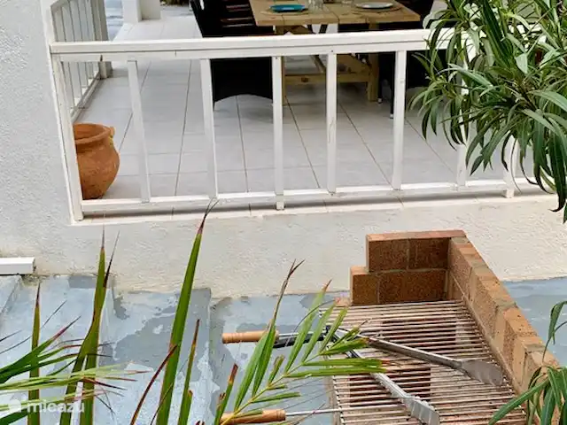 Villa Panseiku avec piscine privée | Curaçao, Banda Ariba (est), Jan Thiel - villa Porche latéral à l'arrière