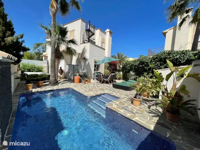 Maison Van Schaik | Espagne, Costa Blanca, Albir - maison de vacances Costa Blanca - villa à Albir - Casa van Schaik : notre casa espagnole indépendante à Albir avec 3 ou 4 chambres, vue mer et piscine privée. Idéal pour 6 à 8 personnes.