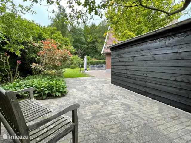 'Ons plekkie' bij het Hilgelo meer huren in Nederland, Gelderland, Winterswijk - vakantiehuis Lekker genieten van de avond zon
