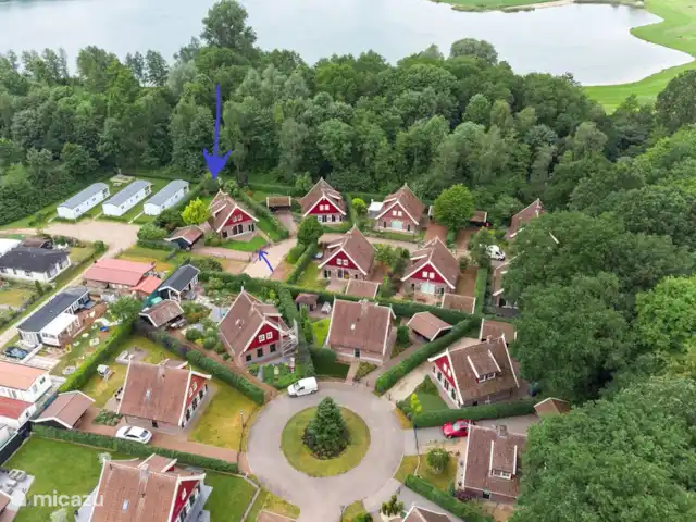'Ons plekkie' bij het Hilgelo meer huren in Nederland, Gelderland, Winterswijk - vakantiehuis Ons Plekkie ( met pijl ) op de Spil