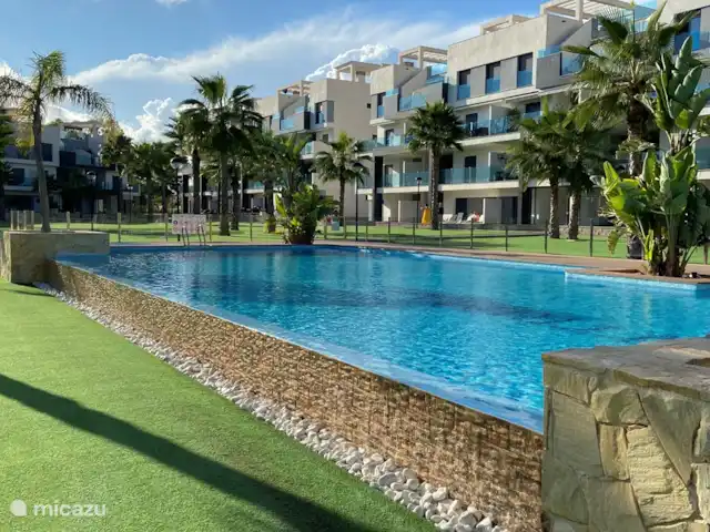 Playa Casa Marani en España, Costa Blanca, Guardamar del Segura - apartamento Las piscinas tienen una sección infinity