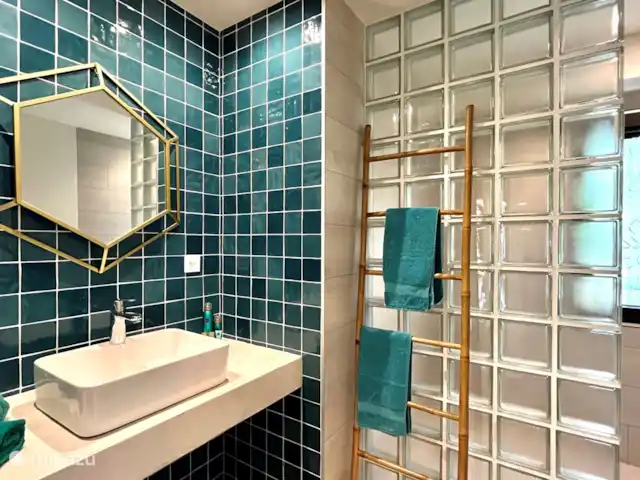 Villa Maîtres | Espagne, Costa Blanca, Alfáz del Pi - villa Salle de bain 2 avec douche à l’italienne, lavabo et WC