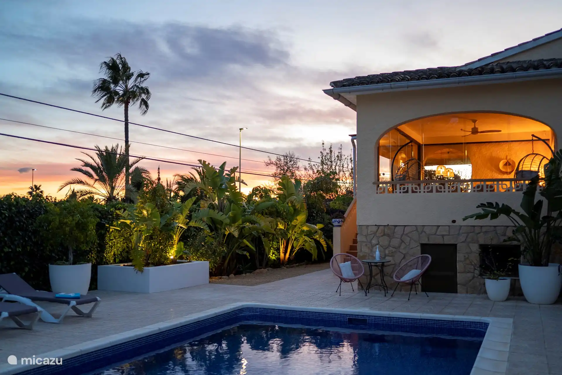 admirer le soleil couchant