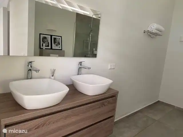 Villa Contigo | Curaçao, Banda Ariba (est), Jan Thiel - villa Salle de bain attenante à la chambre 1