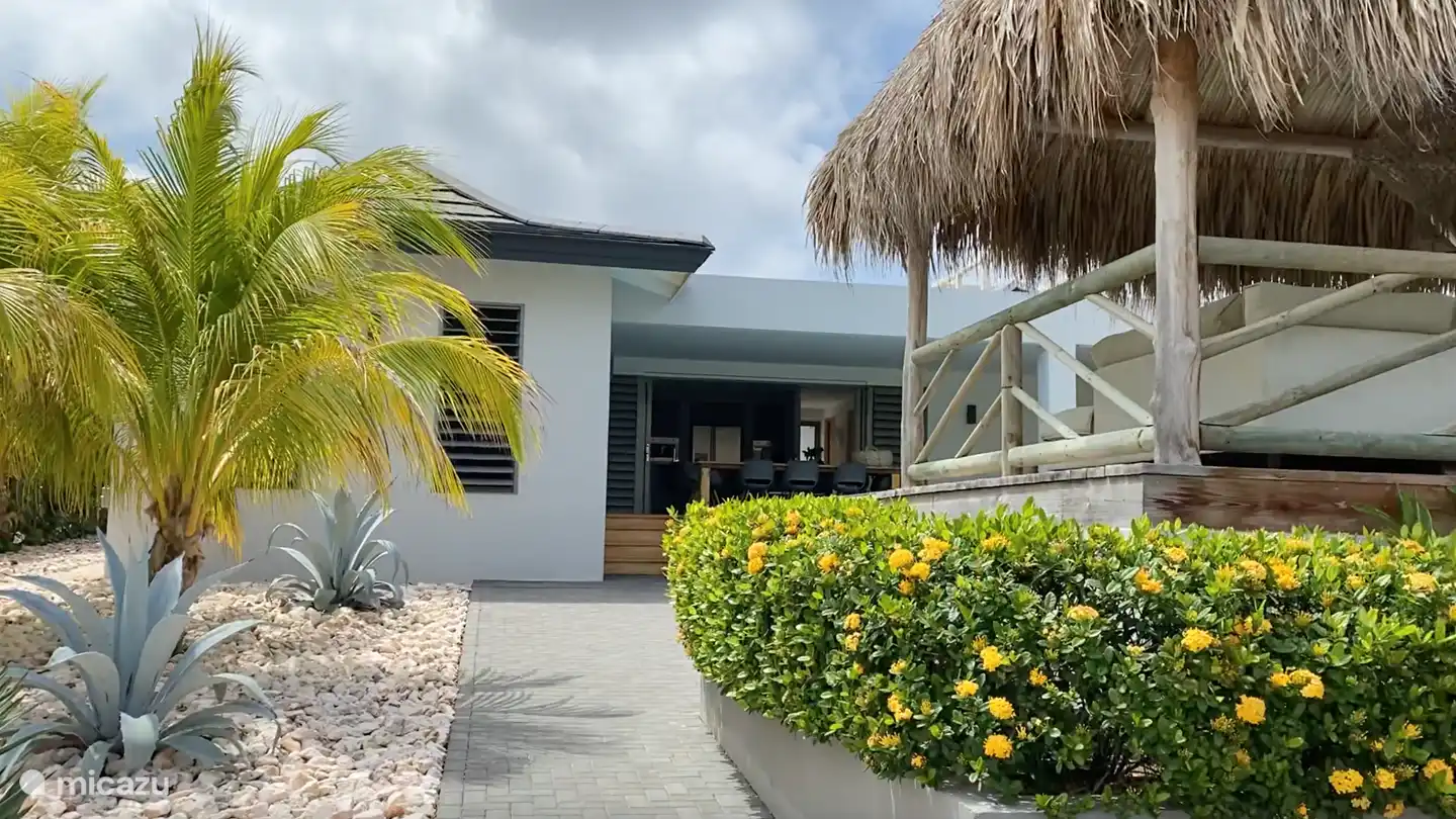 Façade Villa Contigo