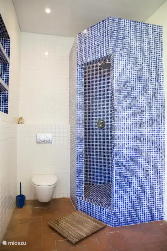 Badezimmer 2 ebenerdige Dusche.