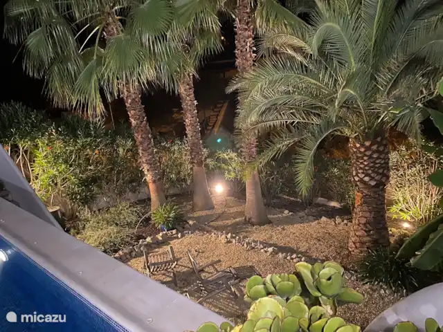 Villa Can Tulipán en España, Barcelona, Olivella - villa Jardín de abajo.