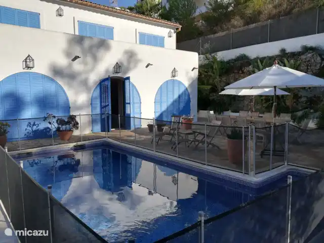 Villa Can Tulipán en España, Barcelona, Olivella - villa Piscina con valla, desmontable.