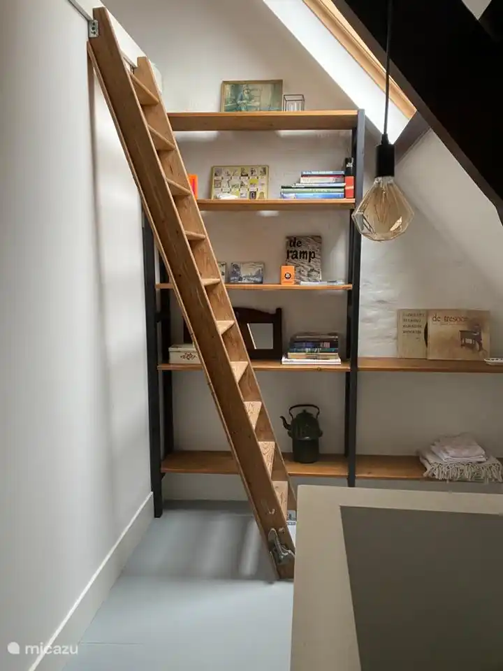 Anlege-/Kofferraum mit Zugang zum zusätzlichen Schlafboden