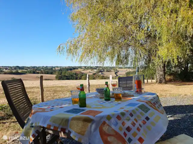 La Bachasse, Rimorón en Francia, Indre, Crozon-sur-Vauvre - casa rural / cabaña Terraza en la parte trasera