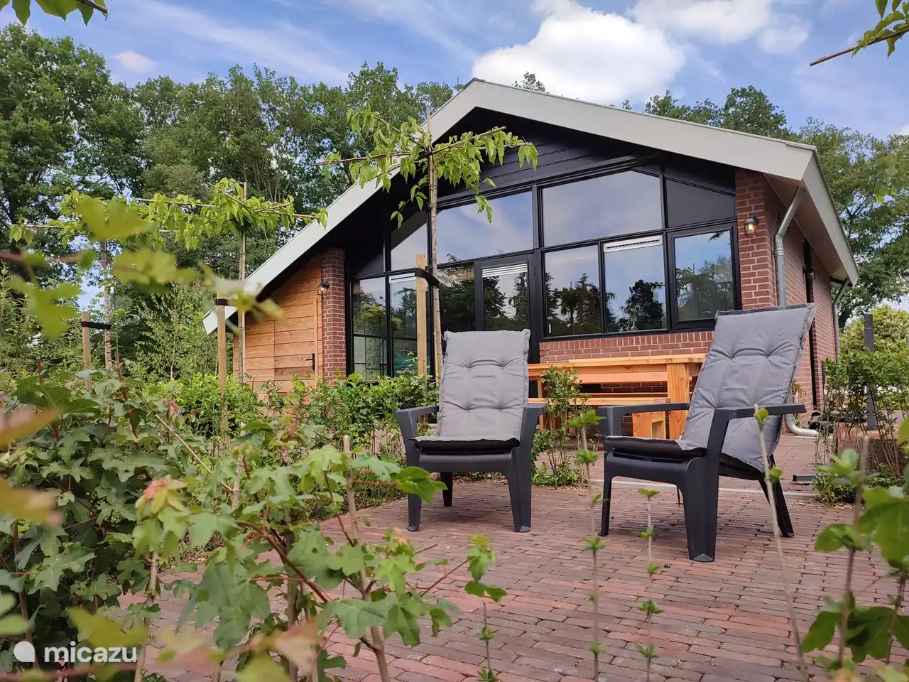 Hier kann man super sitzen. Sssst... halt die Klappe... Du hörst gar nichts. Was für ein Achterhoek-Frieden.