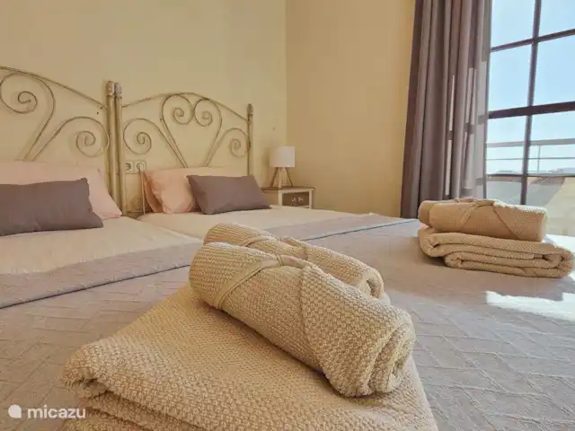 Costa Brisas huren in Spanje, Andalusië, Almayate - appartement Handdoeken, bedlinnen en eindschoonmaak inbegrepen
