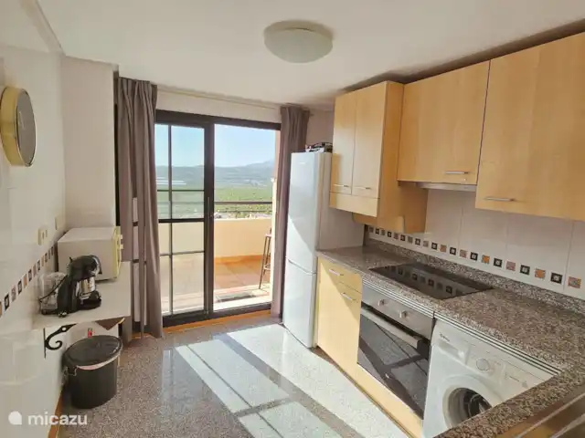 Costa Brisas huren in Spanje, Andalusië, Almayate - appartement Keuken met wasmachine en vaatwasser