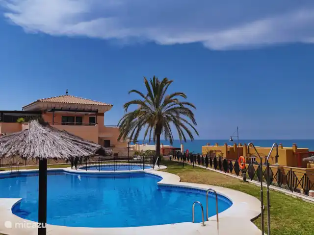Costa Brisas en España, Andalucía, Almayate - apartamento Piscina con piscina para niños