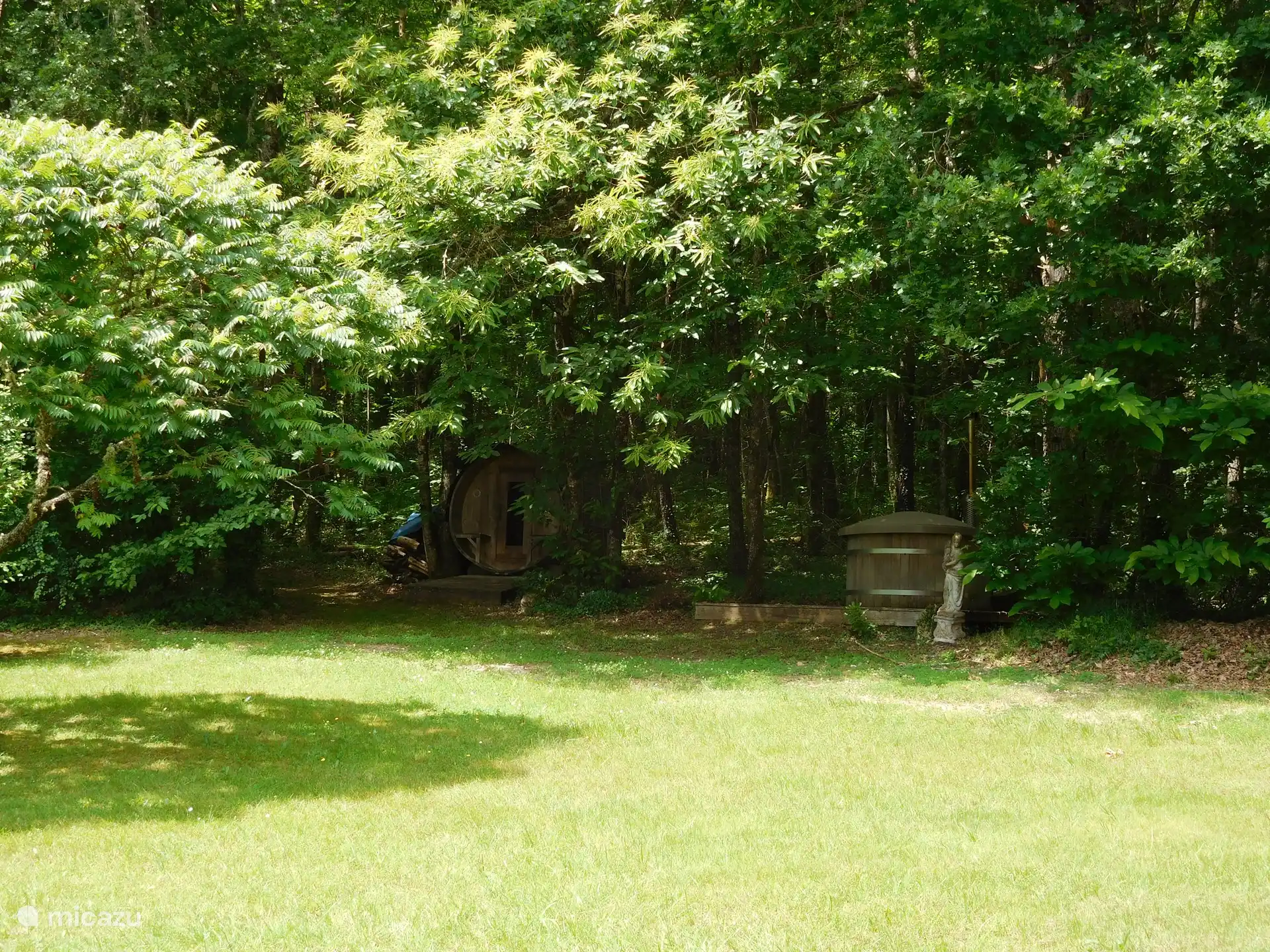 Sauna und Whirlpool, zumindest wenn es nicht zu heiß ist
